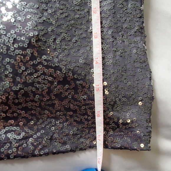 Grey sequin lined mini skirt - Picture 5 of 5